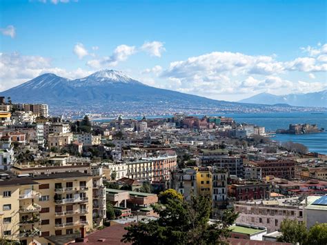 11 Unforgettable Flights from New York to Naples: A Journey to the Heart of Italy