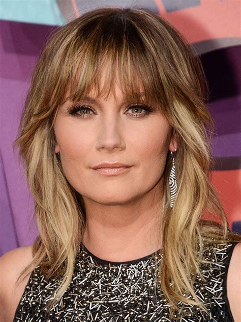 12 Best Mid-Length Haircuts to Flatter Every Face