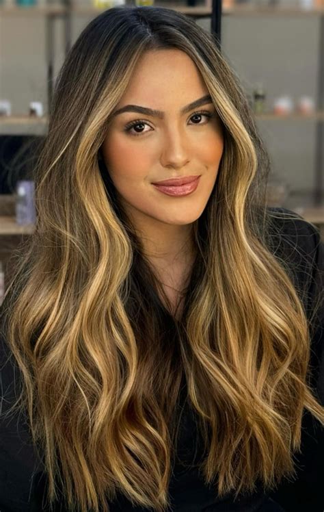 12 Enchanting Woven Hair Colors to Illuminate Your Locks