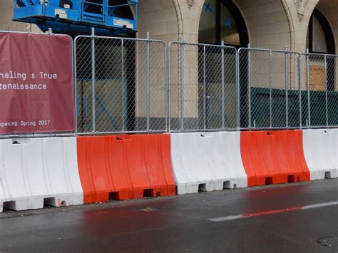 12 Genius Applications for Jersey Barricades