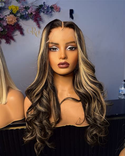 12 Robell Wigs for the Perfect Look