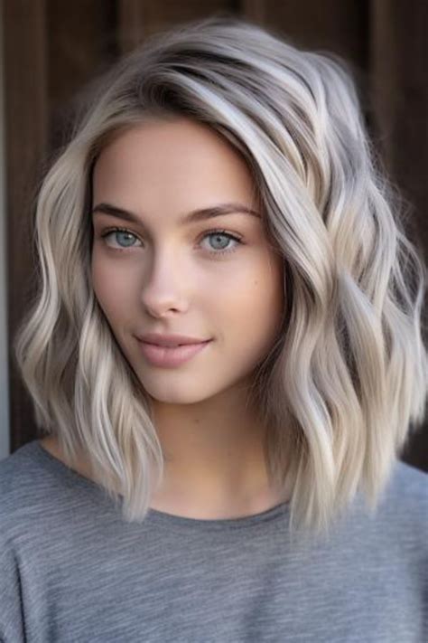 12 Shades of Ash Blonde Hair for an Edgy and Sophisticated Look