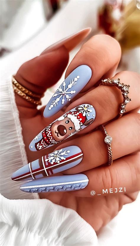 125+ Christmas Nail Ideas to Inspire Your Festive Season Manicure