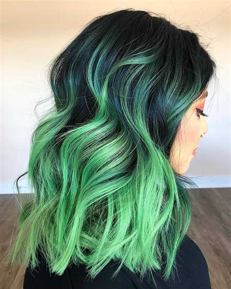 14 Striking Dark Green Hair Ideas to Envy