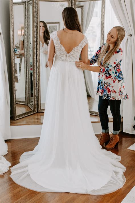 15 Amazing Atlanta Wedding Dress Shops You Can't Miss