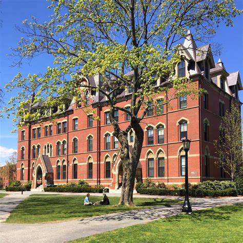 15 Best Hotels Near Tufts University: A Comprehensive Guide for Students and Visitors