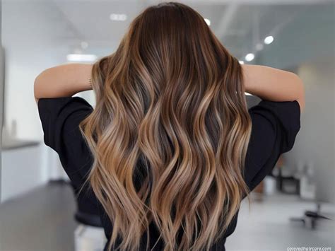 15 Captivating Shades of Hazelnut Hair Color for Every Season