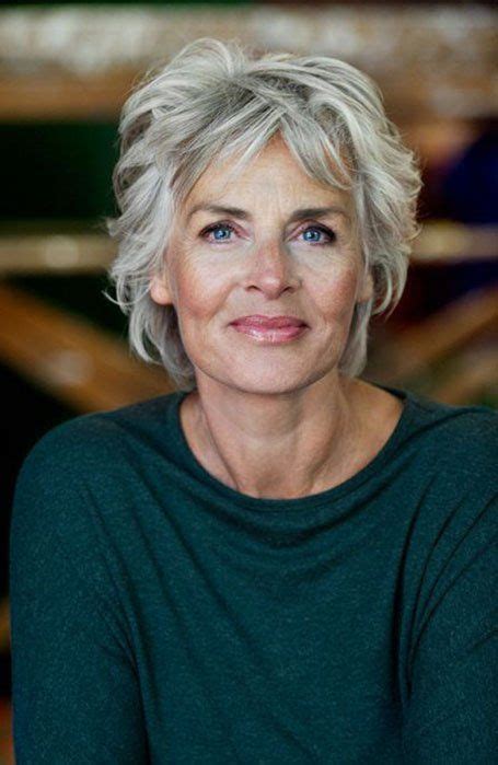 15 Chic Hairstyles for Women Over 65: Embrace Your Silver Grace