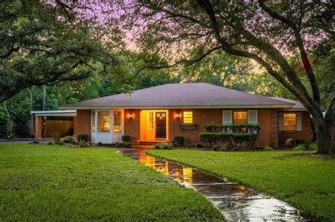 15 Homes for Sale in Gonzales, TX: Find Your Dream Home Today!