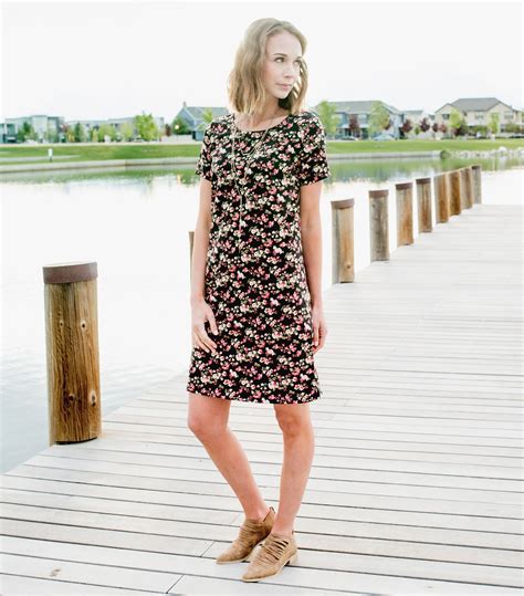 15 Modest Dresses for Teens: Stylish and Sophisticated