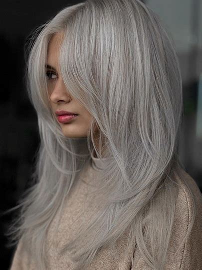 16" Monofilament Layered Long Grey Wigs: A Detailed Guide to Gray Hair Beauty