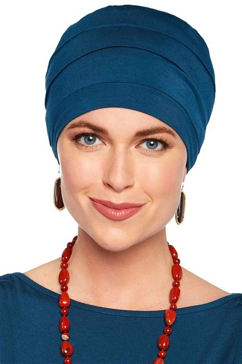 16 Opulent Chemo Hats for Women that Radiate Style and Comfort