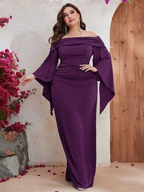 17 Captivating Dresses for Plus Size Figures: Embrace Your Confidence!