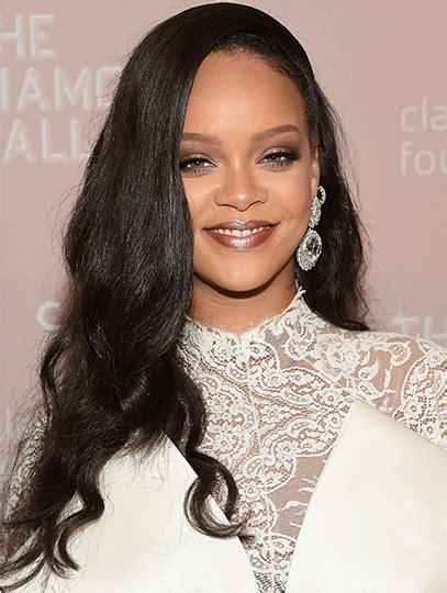 18" Wavy Without Bangs Long Rihanna Wigs for 2025: A Comprehensive Guide