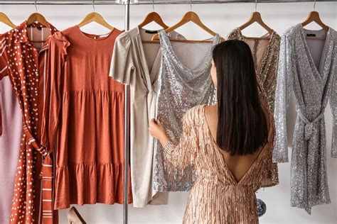 18 Feminine Dresses Every Woman Should Own