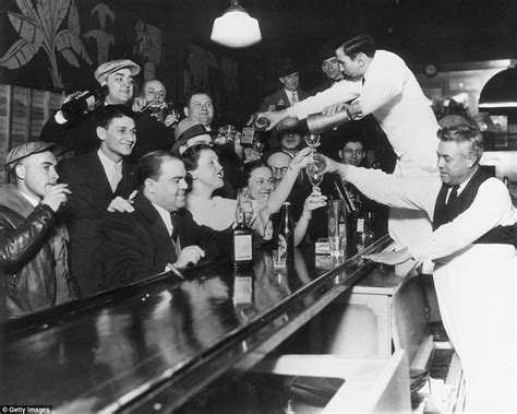 1920s Bartenders: The Unsung Heroes of Prohibition