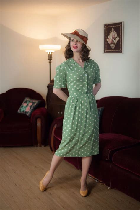 1940 Shirt Dress: A Timeless Classic for the Modern Woman