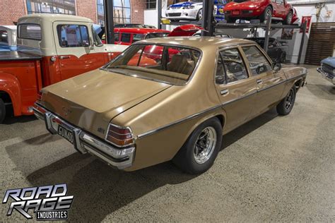 1980 Holden Hz Kingswood.. Kindle Editon