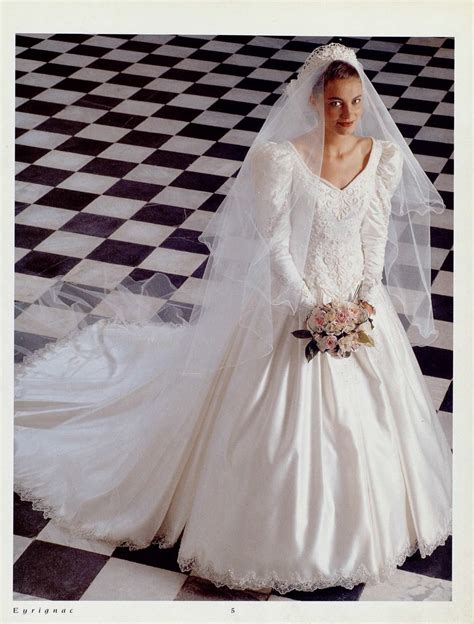 1990s Wedding Dress: A Nostalgic Throwback to a Memorable Era