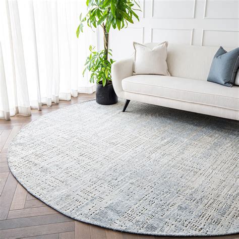 2'2 x 3' Rugs: A Versatile Addition to Any Space