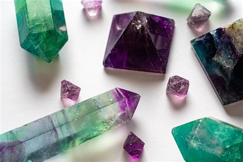 20 Glowing Gemstones That Will Illuminate Your World