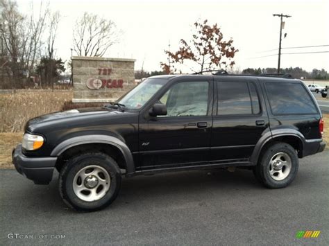 2000 ford explorer xlt 4x4 Kindle Editon