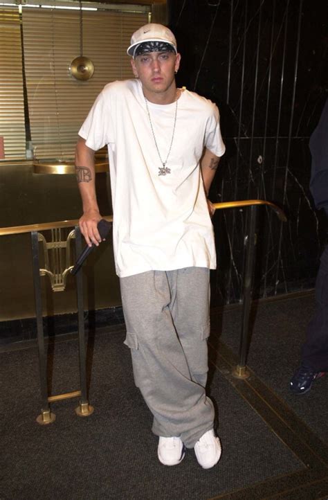 2000s Eminem Young Outfit: 7 Must-Have Pieces to Get the Look