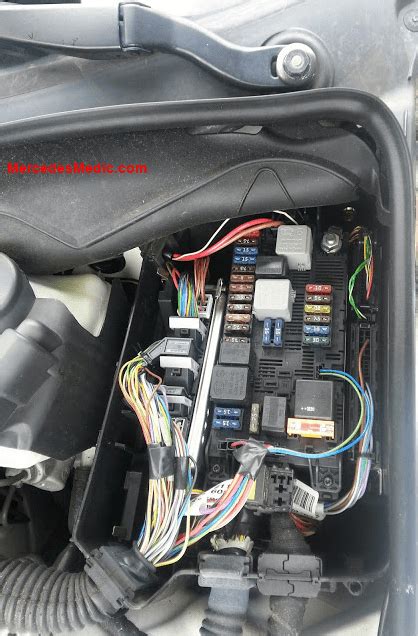 2003 e200 fuse board diagram Reader