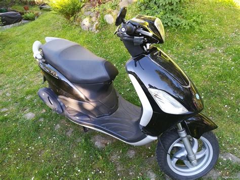 2009 piaggio fly 50 4t Reader