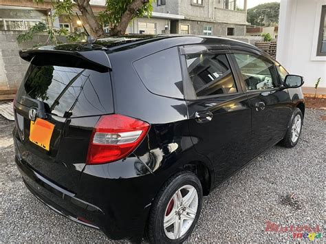 2012 honda fit manual vs automatic Reader