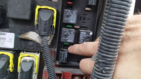 2013 freightliner fuse box location Epub