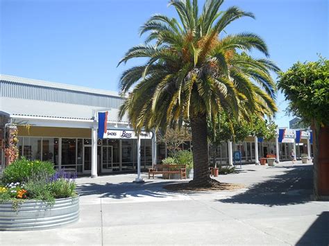 2022 Petaluma Village Premium Outlets Ultimate Guide