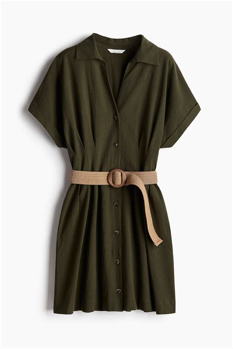 2023's Belted Shirt Dress Trend: A Style Guide