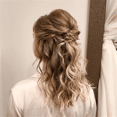 2023 Prom Hairstyles: 60+ Enchanting Looks to Turn Heads