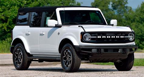 2023 ford bronco outer banks