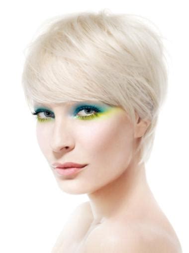 2025's Young Fashion Platinum Blonde Short Straight Lace Front Human Wigs