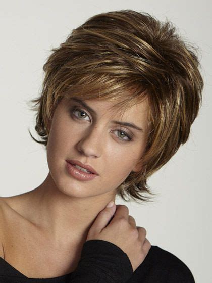 2025: The Brilliance of Brown Layered Straight Short Wigs