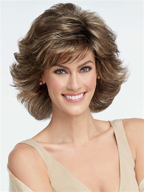 2025: Wigs For Women VS Shoulder Length Wavy Wigs