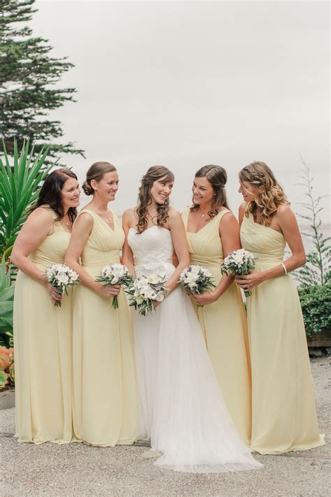 22 Enchanting Pastel Yellow Bridesmaid Dresses for a Radiant Wedding