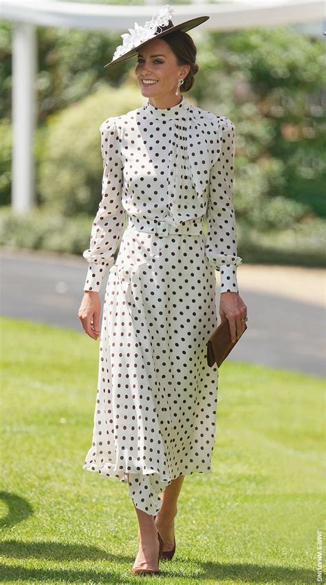 23 Stunning Ways to Dress Up Your 2023 with Polka Dots