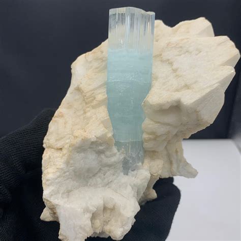 24 Unbeatable Aquamarine Specimen Applications