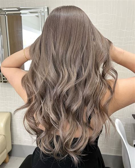 25 Alluring Milk Tea Brown Hair Color Ideas