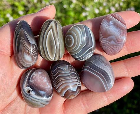 25 Astonishing Botswana Agate Properties: Unlocking Nature's Hidden Gems