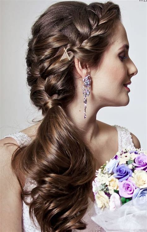 25 Bride Hair Styles That Will Make You Look Stunning On Your Wedding Day