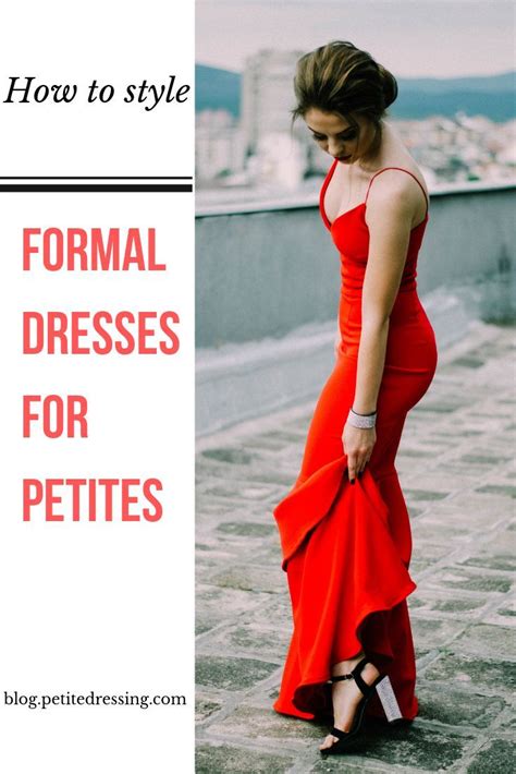 25 Dresses for Petite Evening Events: A Guide to Looking Your Best