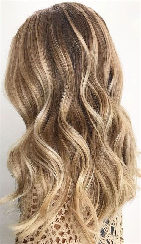 25 Effortless Hair Highlights for Dirty Blonde Beauties