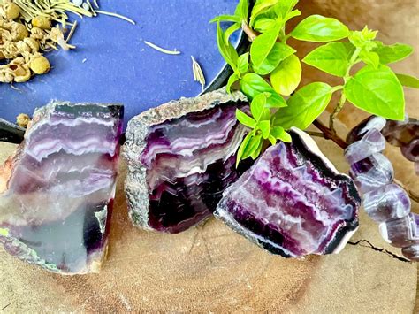 25 Extraordinary Ways Fluorite Slabs Unveil a World of Possibilities