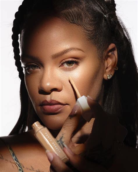 25 Famosas Celebridades que Usan Fenty Beauty