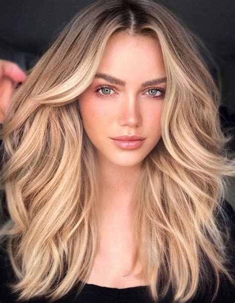 25 Gorgeous Honey Blonde Highlights You'll Want to Try ASAP