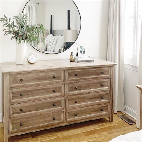 25 Mirror and Dresser Ideas That Will Upgrade Your Bedroom Instantly